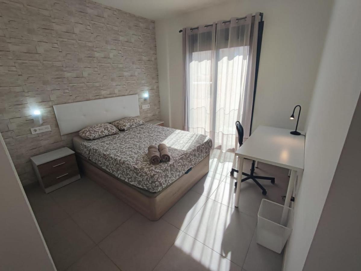 Piso Completo Para 4 Personas -parking Gratuito * Malaga