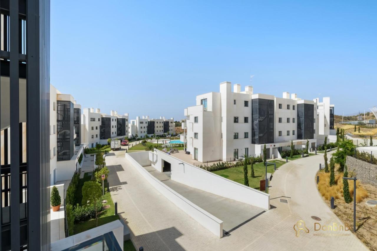 Beautiful With Views In Fuengirola Higueron West Apartment *