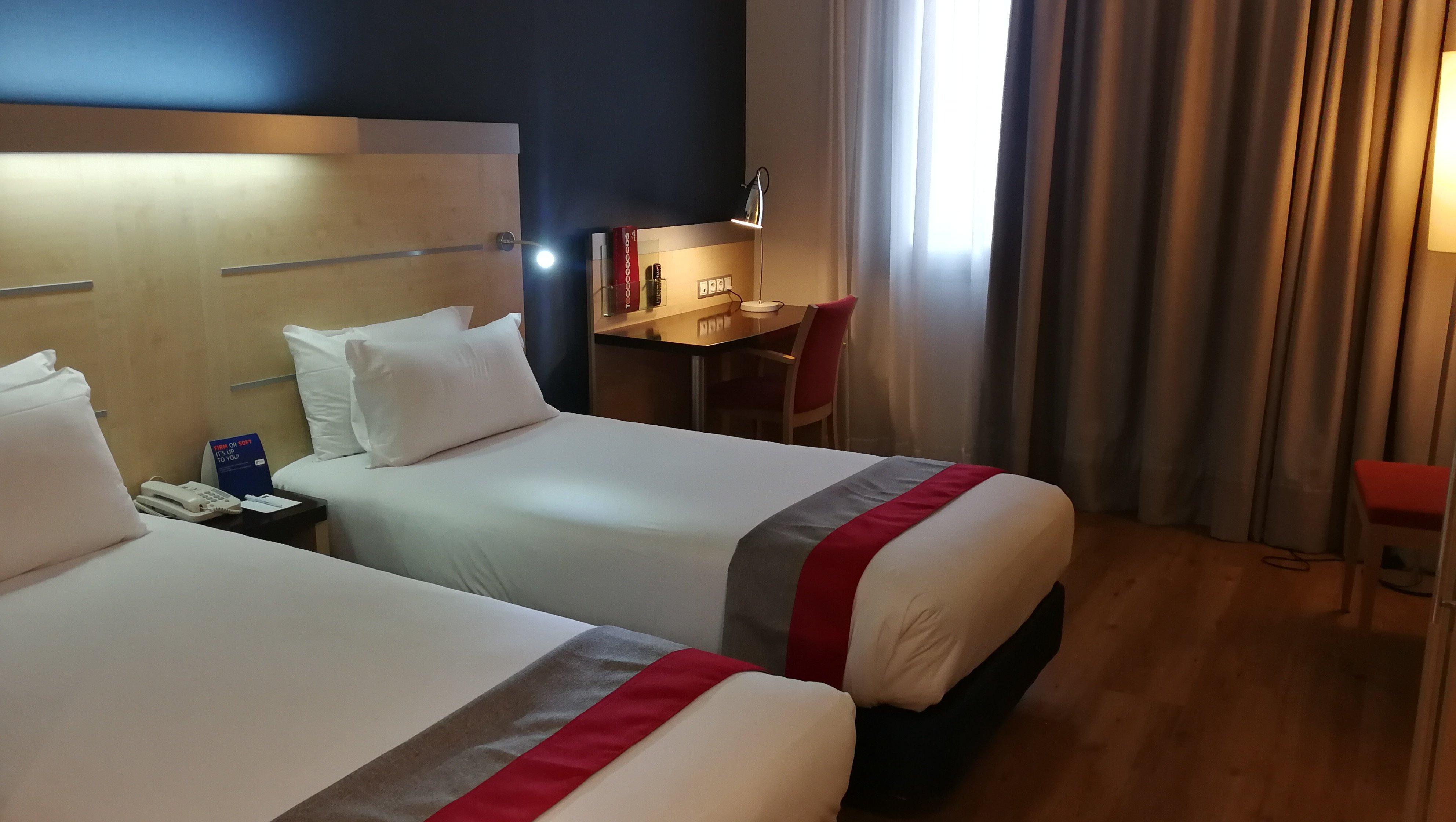 Hotel Express Airport By Ihg
