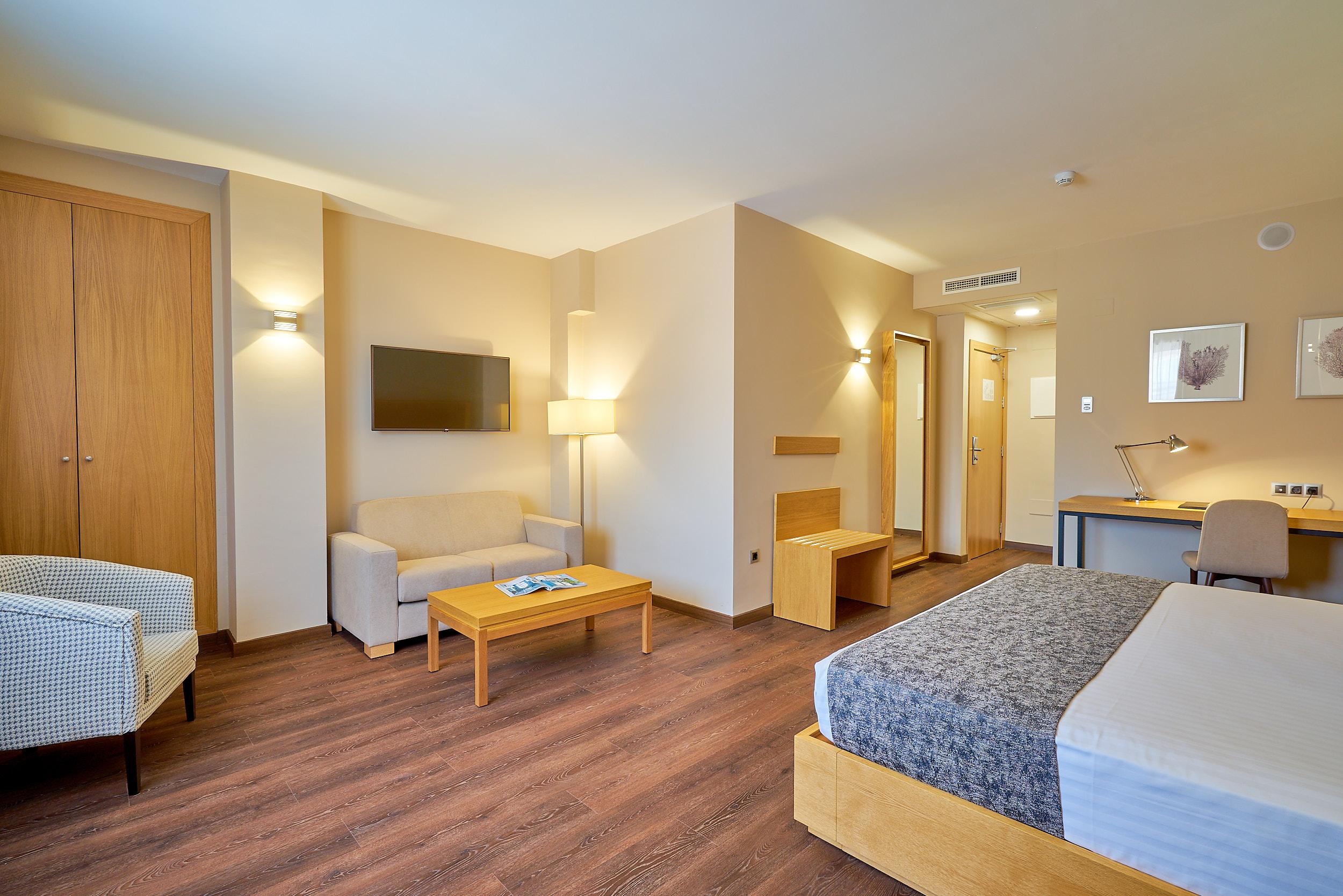 Guadalmedina Hotel 4*
