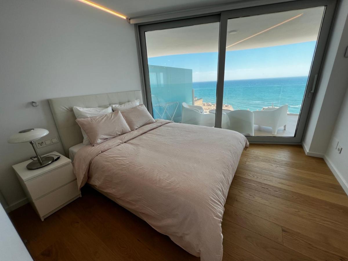 The Wave Collection Sea View 2 Bedrooms Málaga