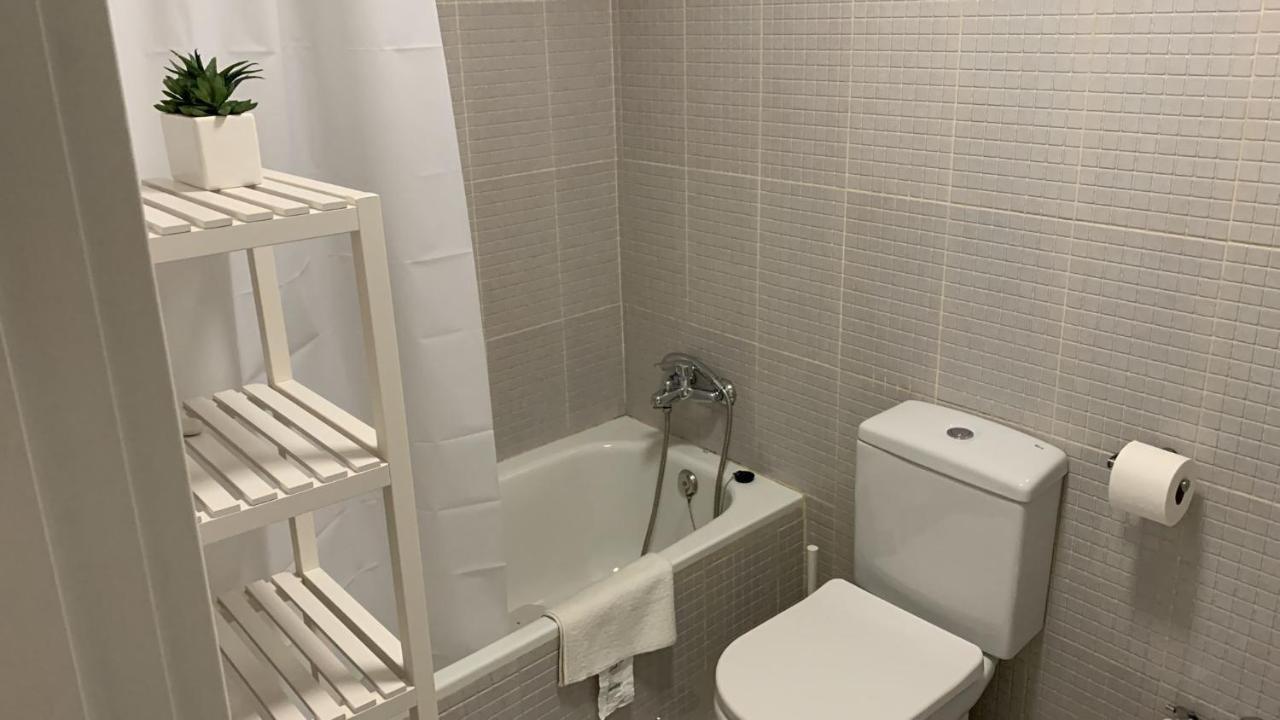 Estupendo Estudio Al Lado De Plaza La Merced Apartment