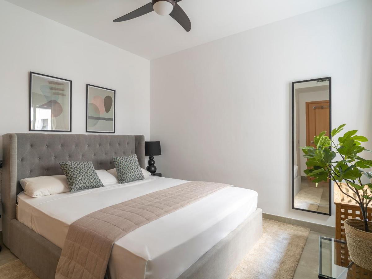 Apartment Sanders Uptown - Cute One-bedroom Near City Center *
