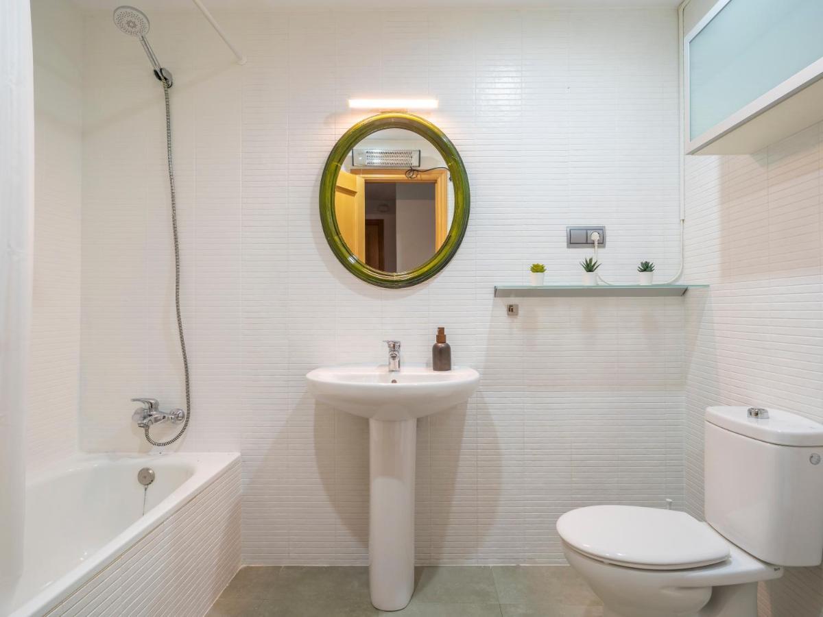Sanders Uptown - Cute One-bedroom Near City Center Apartment *