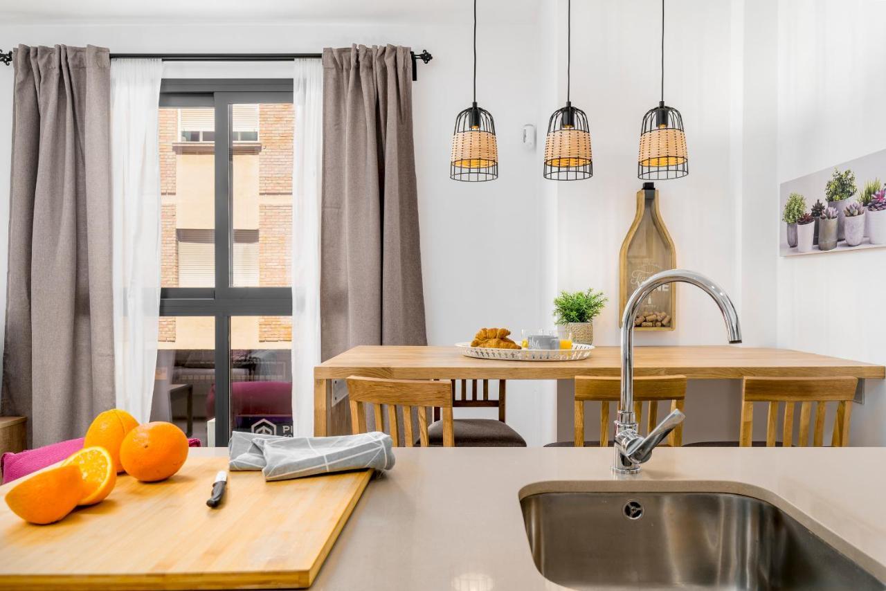 Apartment Deluxe Con Piscina, Terraza & Parking Malaga
