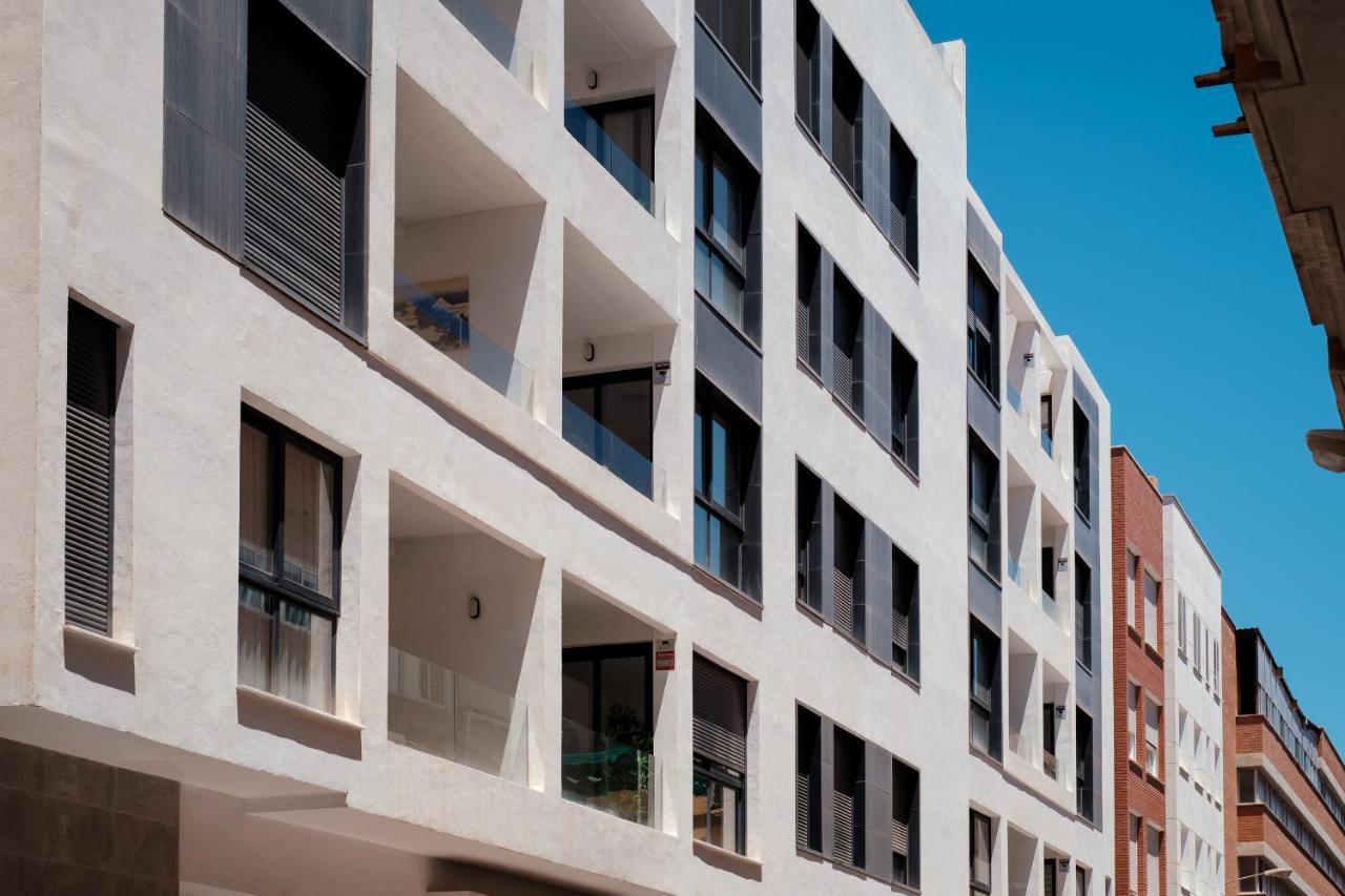 Deluxe Con Piscina, Terraza & Parking Apartment Malaga