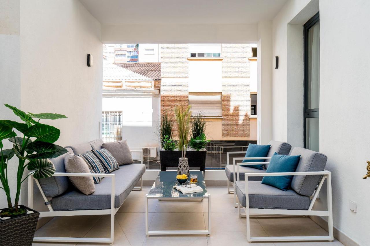 Apartment Deluxe Con Piscina, Terraza & Parking *