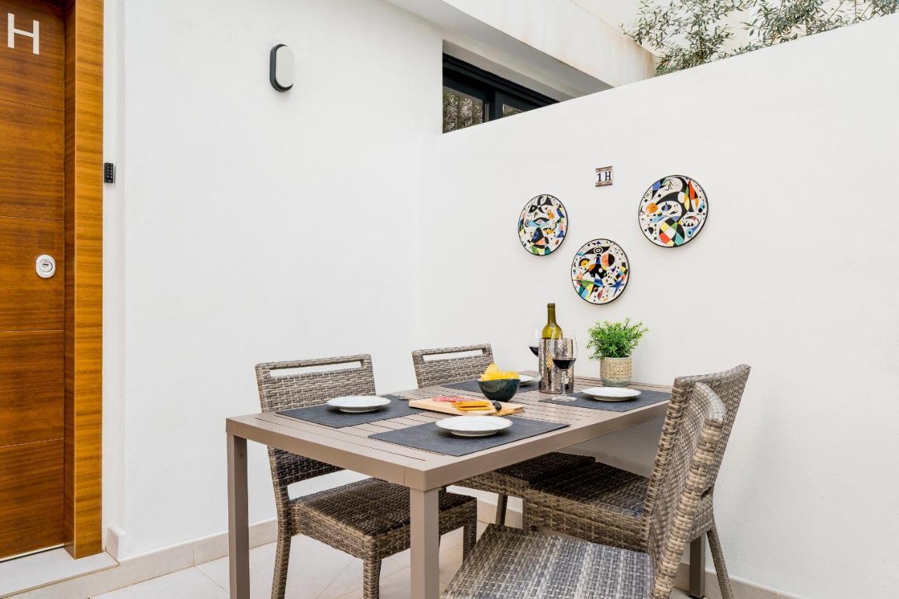 Deluxe Con Piscina, Terraza & Parking Apartment Malaga