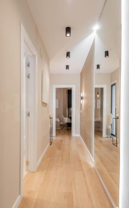 Contemporary Minimalist By Rems Apartment