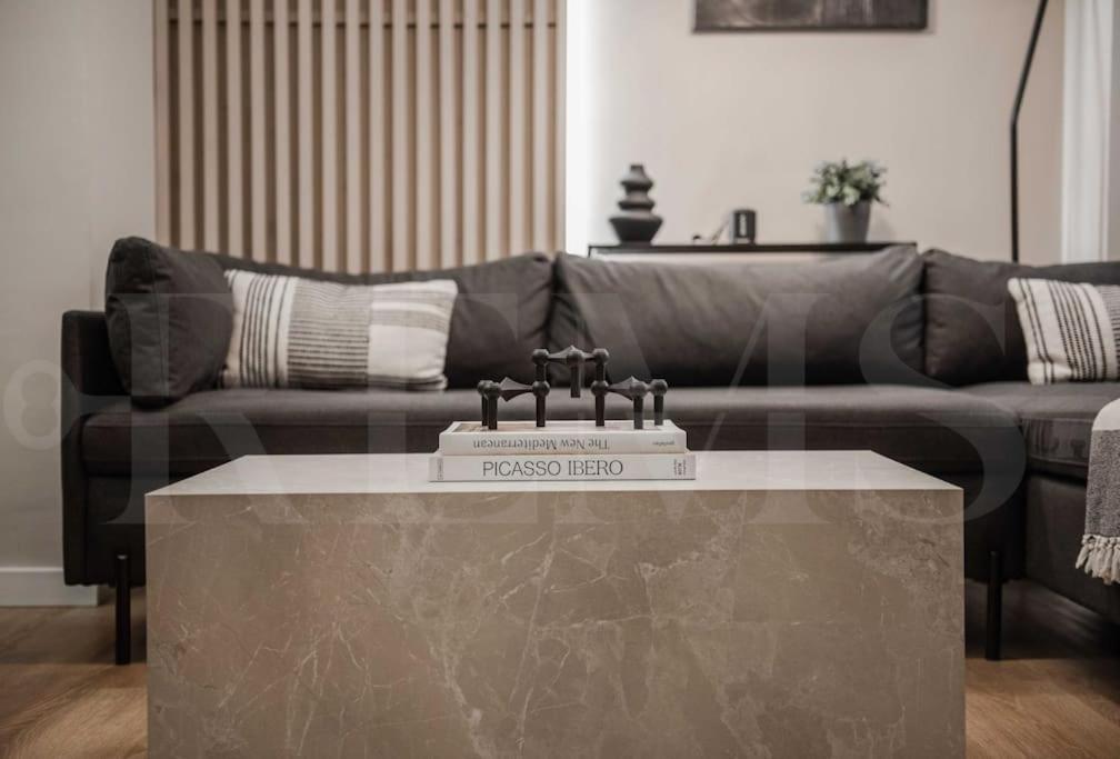 Contemporary Minimalist By Rems Apartment Malaga