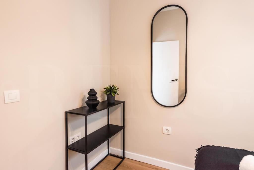 Contemporary Minimalist By Rems Apartment Malaga