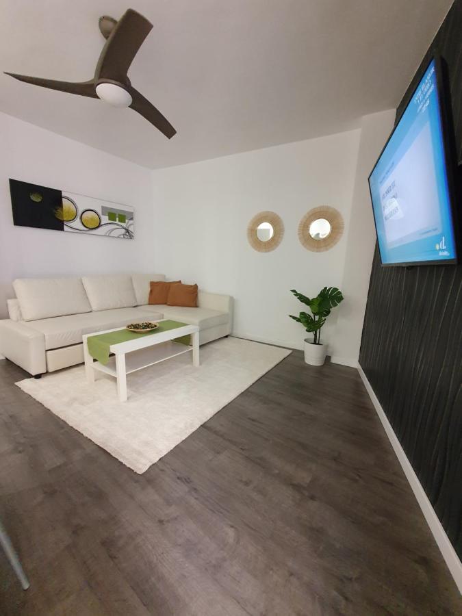 Tribuna Deluxe *