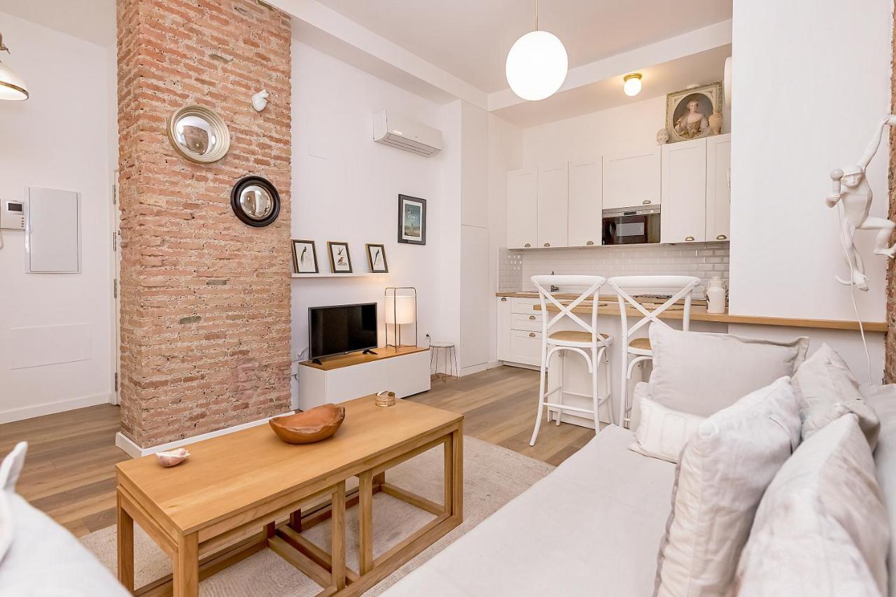 Apartment Bhost - Nino Guevara Malaga