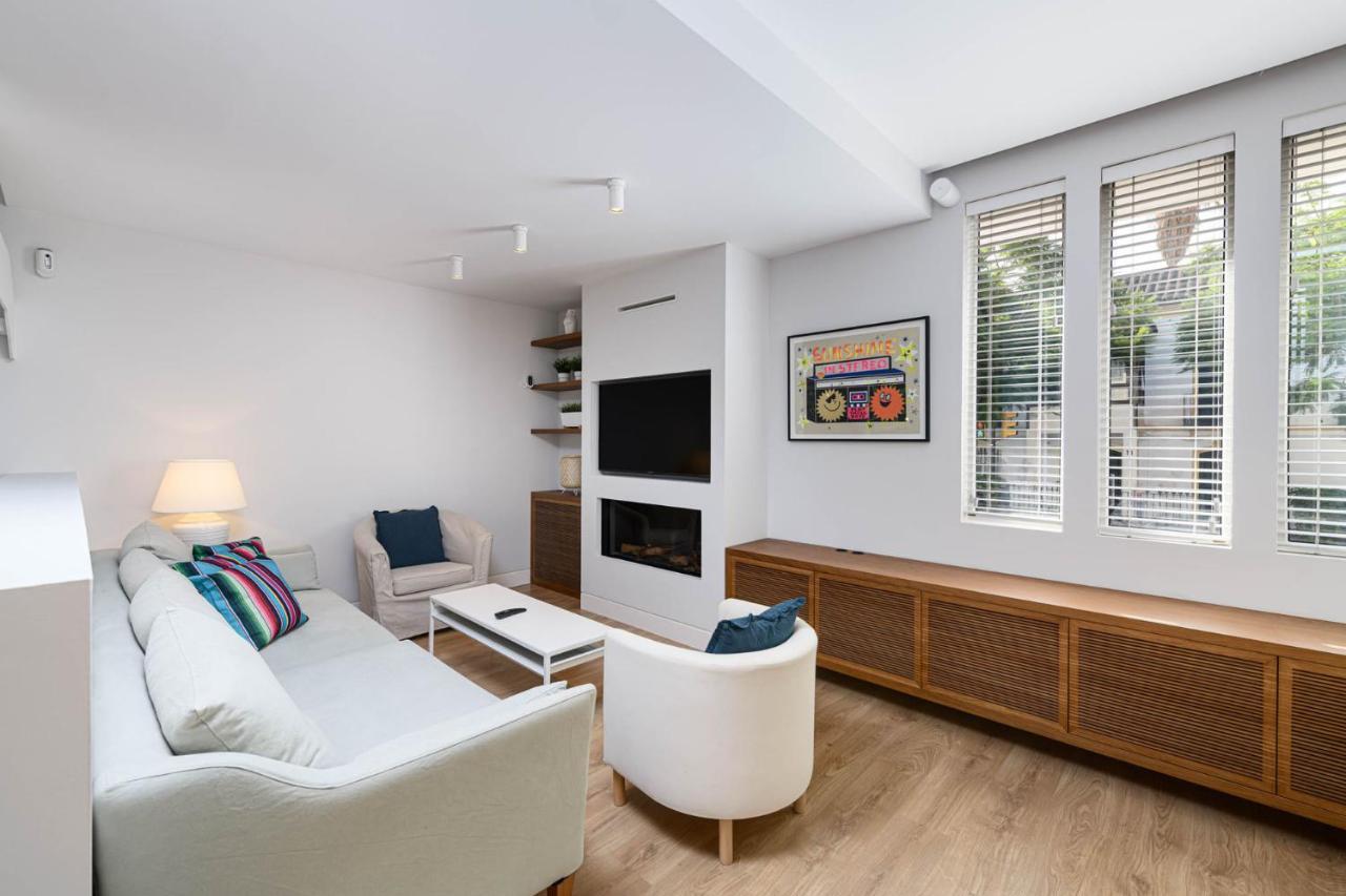 Carmen House In By Solaga Homes Ferienhaus