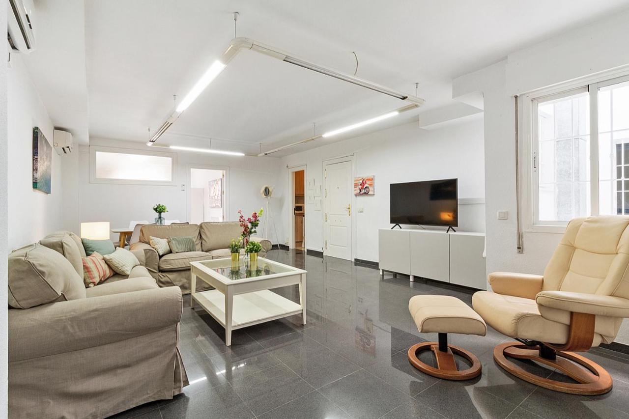 Apartamento Amplio Piso En Atarazanas *