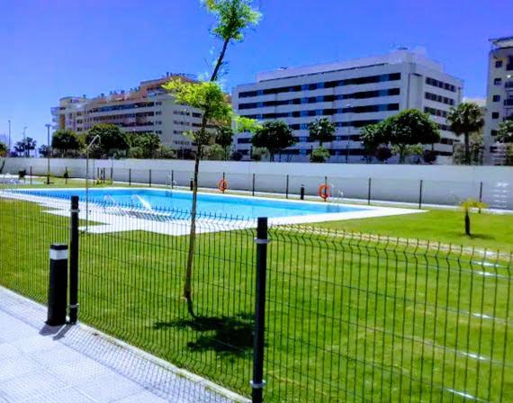 Apartamento ático Con Piscina Y Vistas Al Mar Parque Litoral *