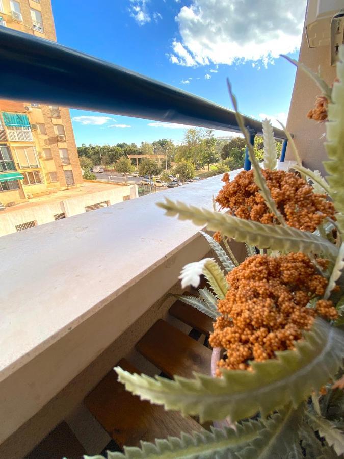 Sky Sea Holidays Parque De Huelin Apartment *