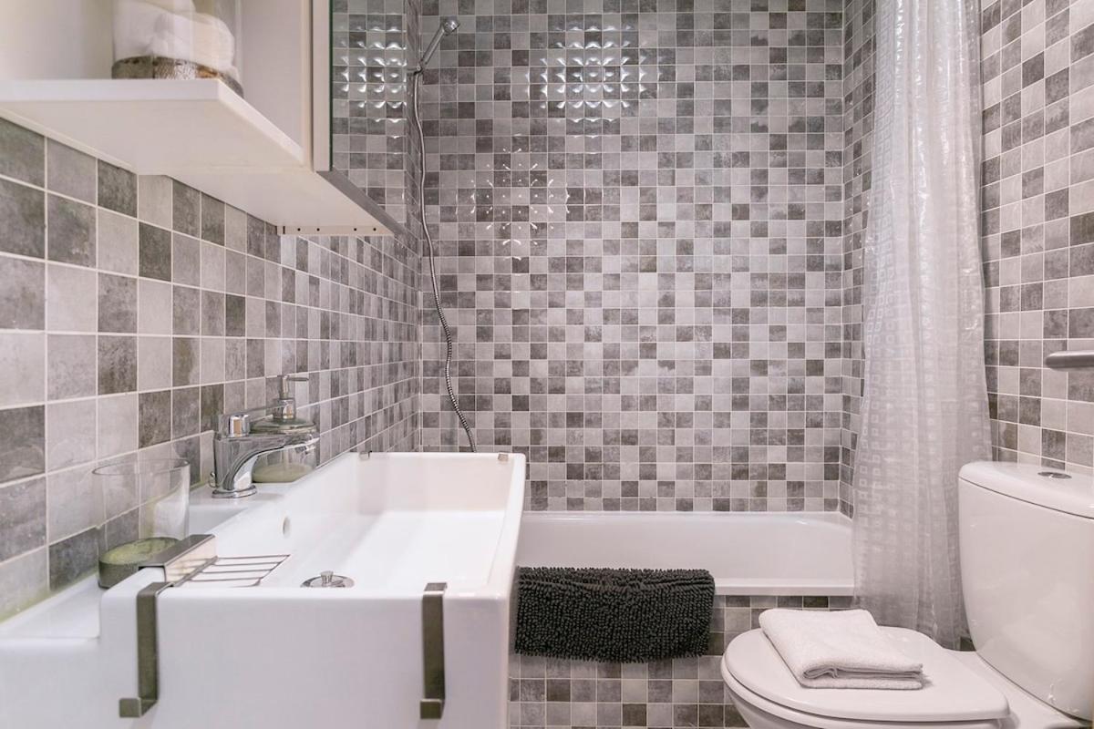 -malagasunapts- Freeparking Rooftoppool Appartement *
