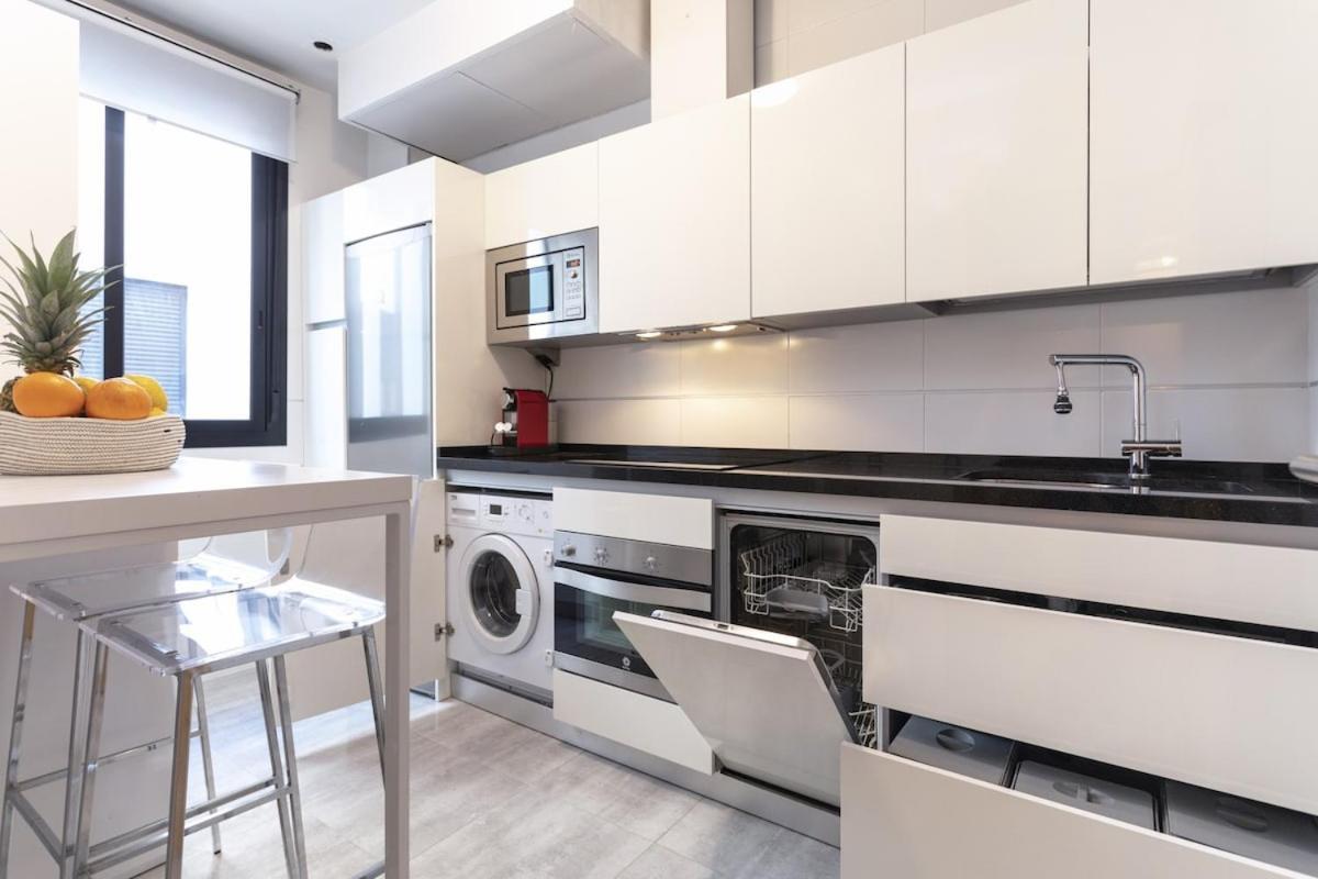 Apartment -malagasunapts- Privateterrace Freeparking Pool