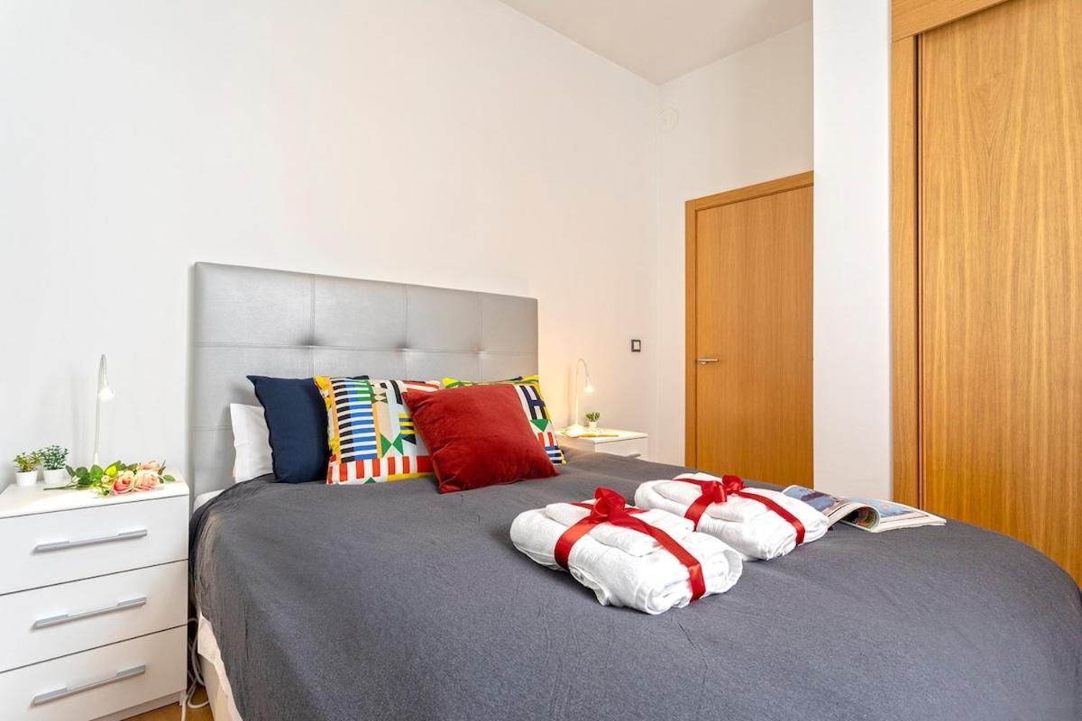 Appartement -malagasunapts- Huge & * Pool* Freepark* *