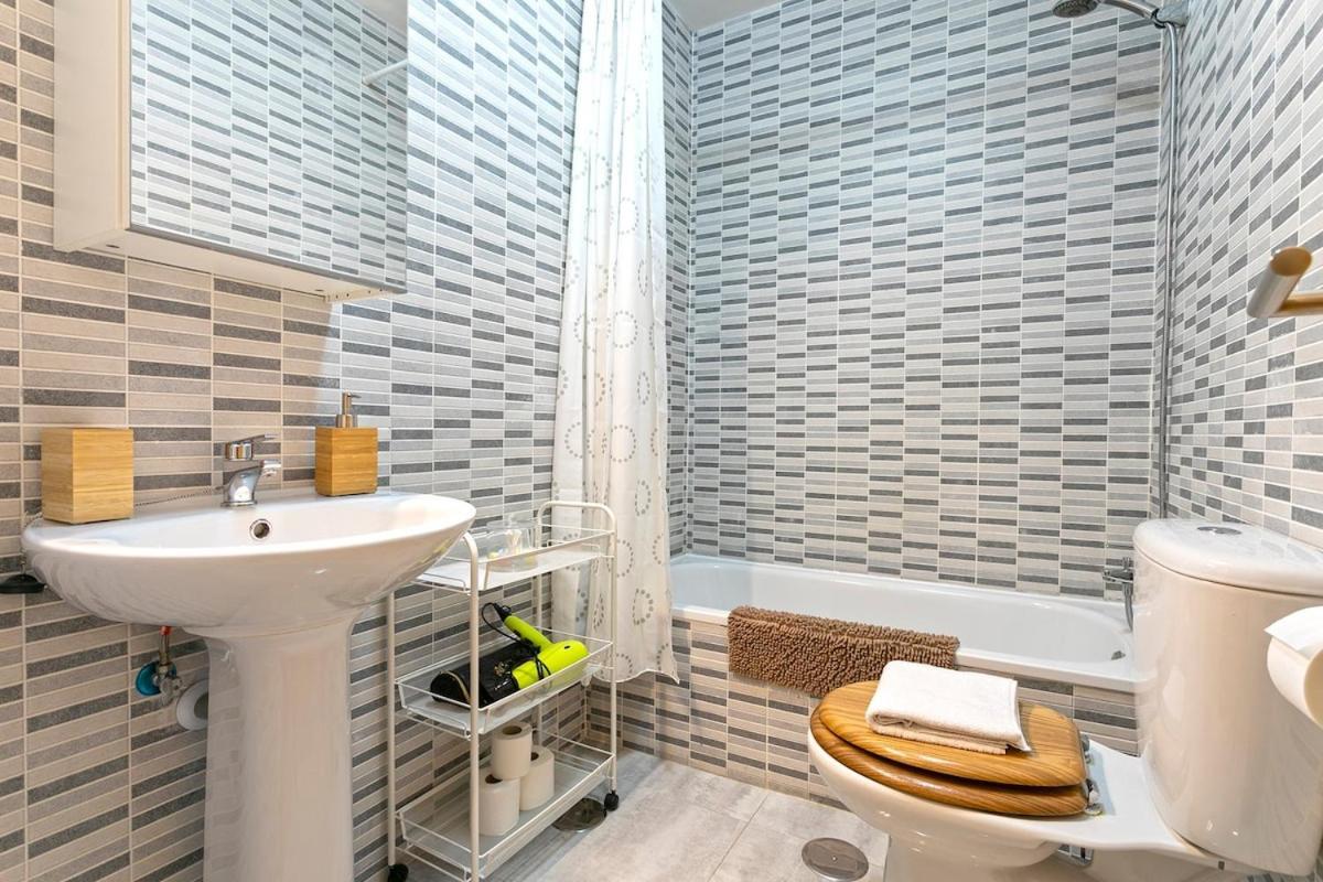 -malagasunapts- Freeparking Rooftoppool Appartement Málaga