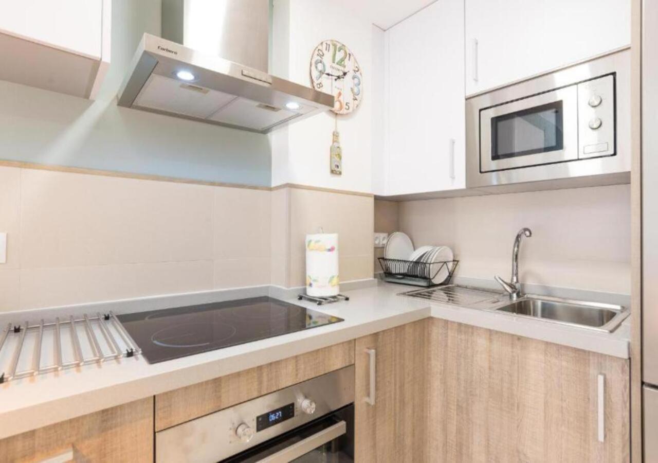 Supreme Centre & Parking Apartment