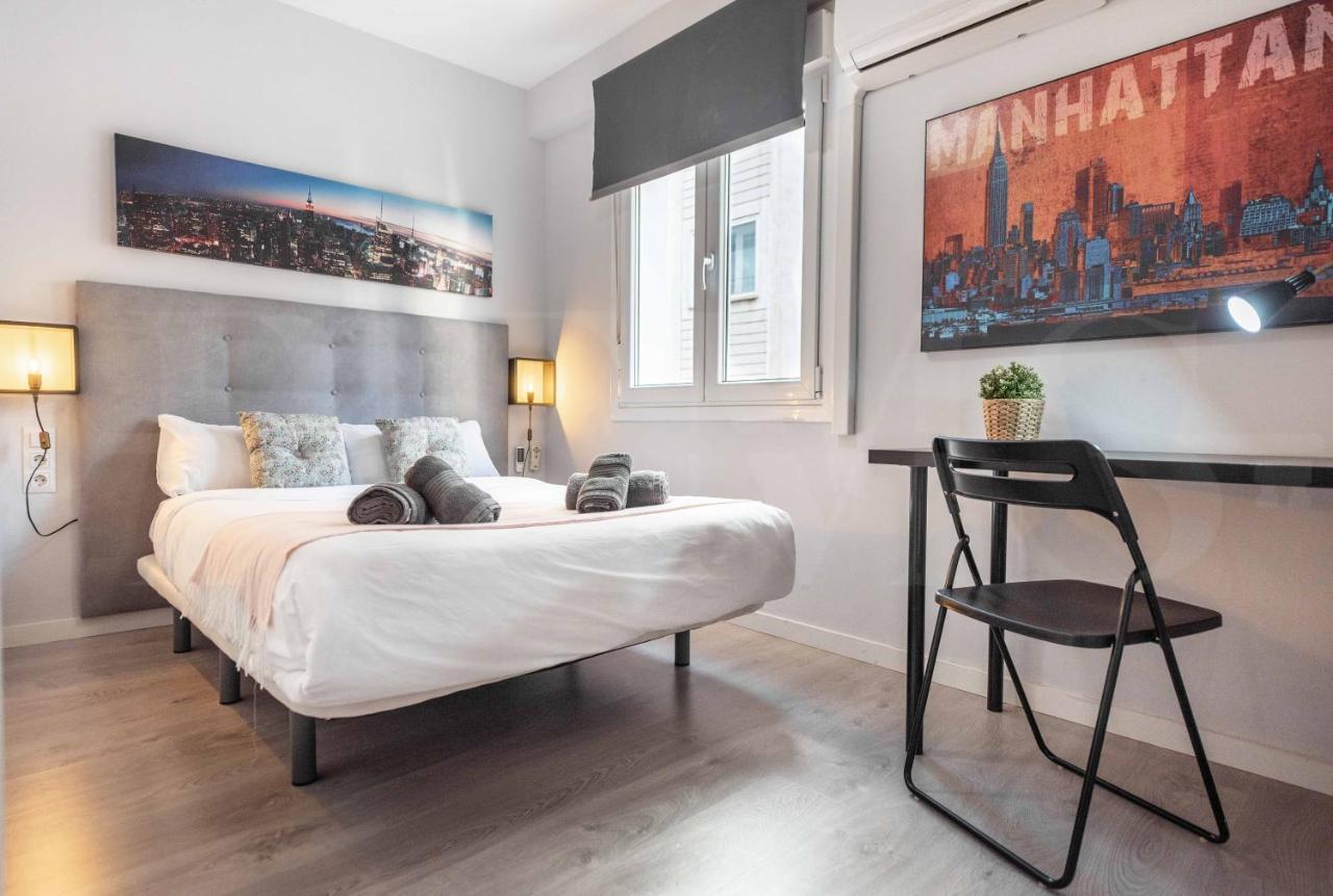 Cosy Flat With Private Balcony - Historic Center By Rems