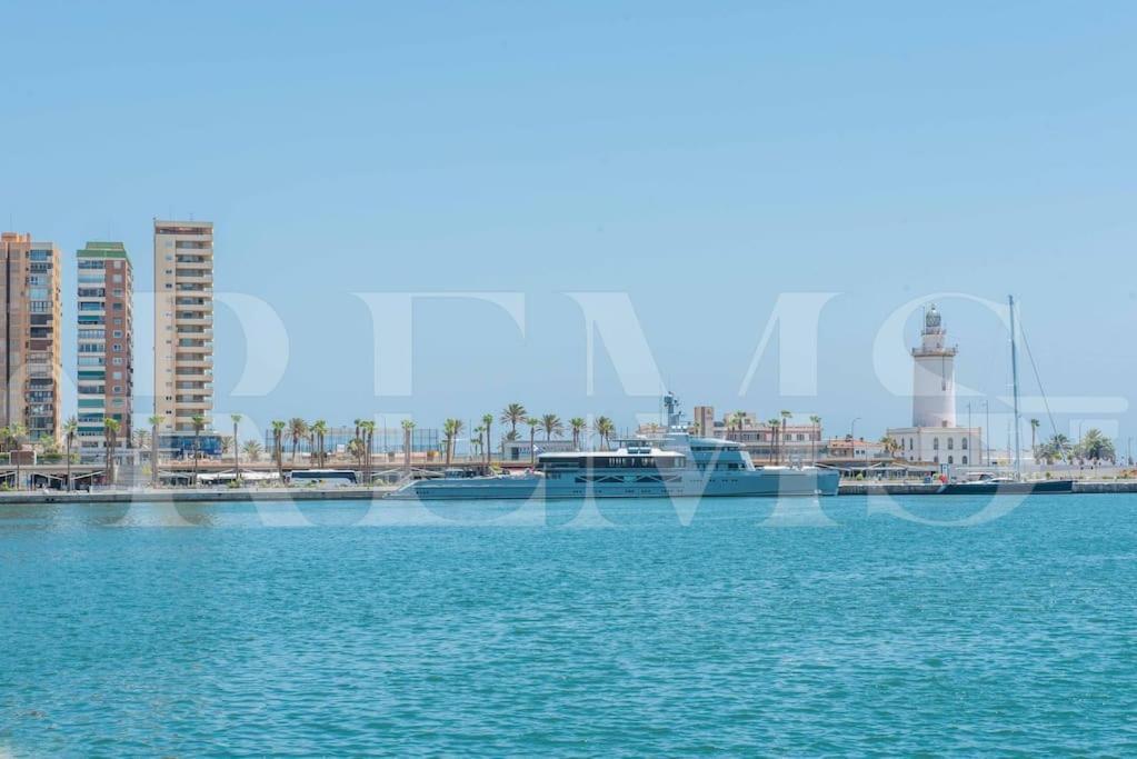 Cozy With Parking In The Center By Rems Malaga