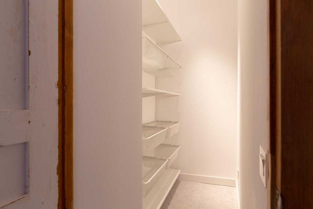 Wonderful With Three Bedrooms And Two Bathrooms In The Center Appartement *