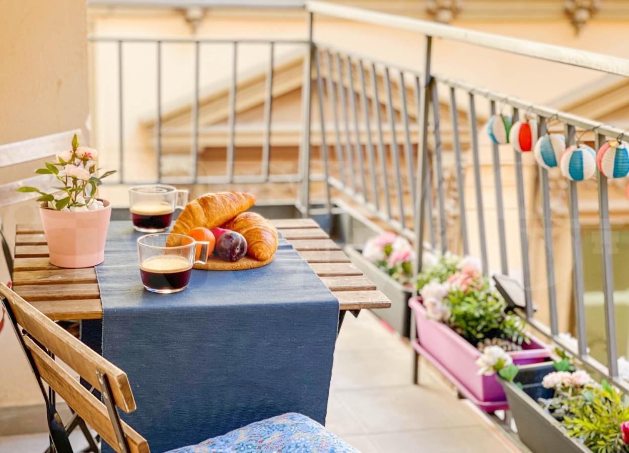 Cosy Flat With Private Balcony - Historic Center By Rems *