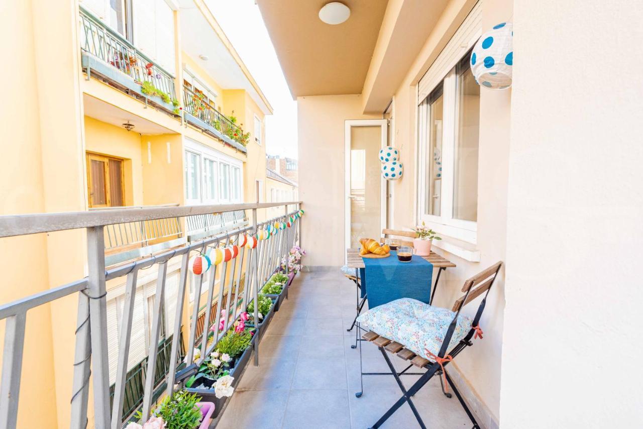 Apartment Cosy Flat With Private Balcony - Historic Center By Rems *