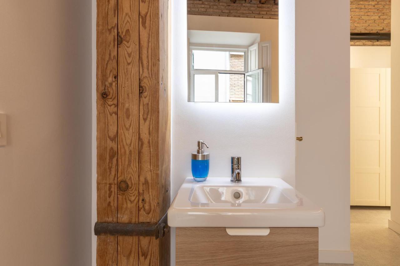 Wonderful With Three Bedrooms And Two Bathrooms In The Center Appartement