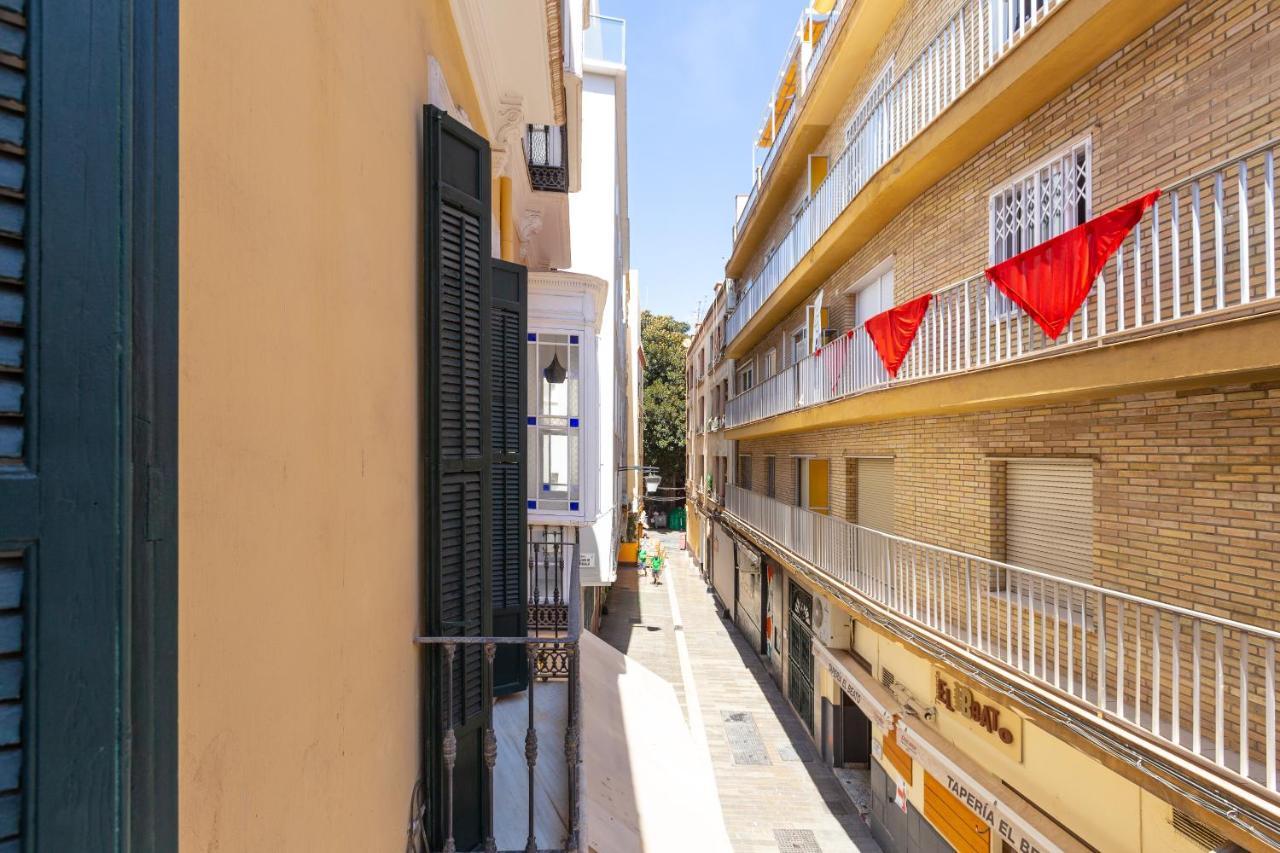 Wonderful With Three Bedrooms And Two Bathrooms In The Center Appartement