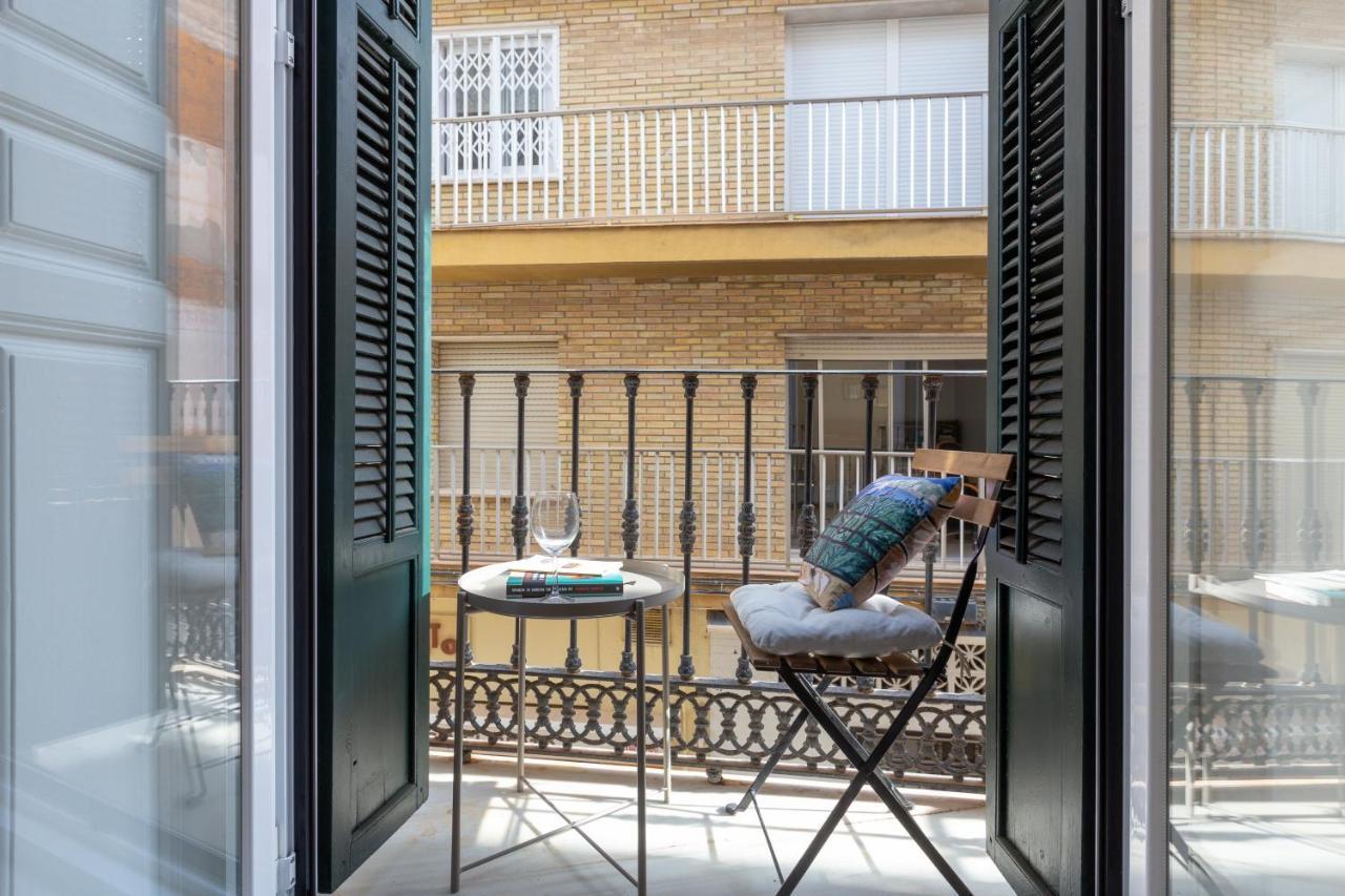 Appartement Wonderful With Three Bedrooms And Two Bathrooms In The Center