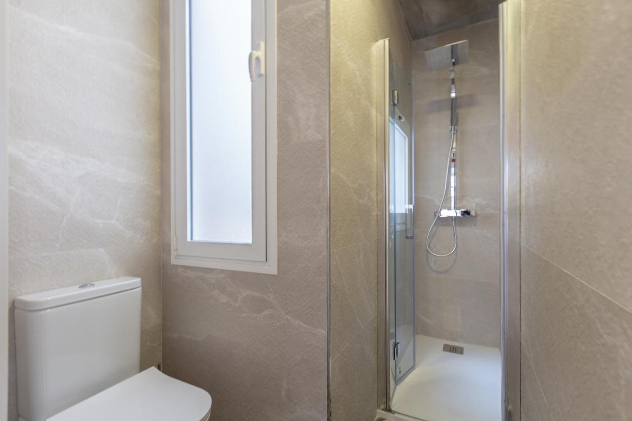 Wonderful With Three Bedrooms And Two Bathrooms In The Center Appartement