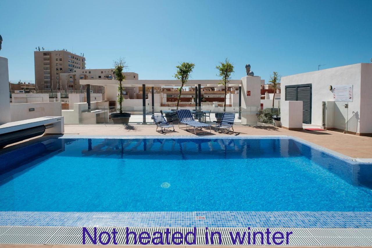 Deluxe Con Piscina, Terraza & Parking Apartment *