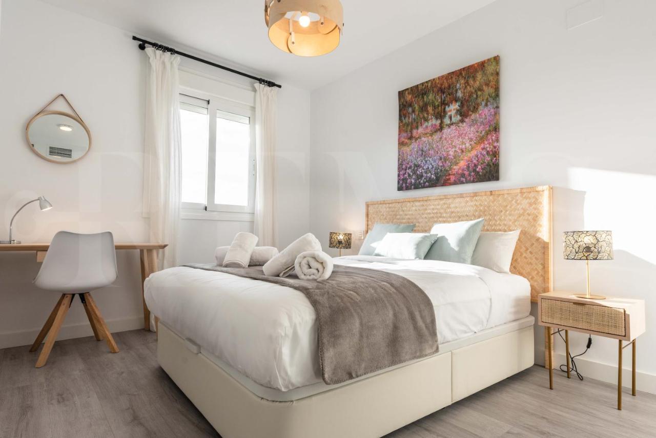 Stylish With Balcony & Parking Near The By Rems Apartment *