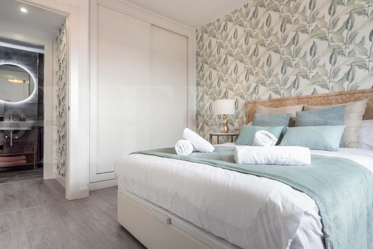 Apartment Stylish With Balcony & Parking Near The By Rems