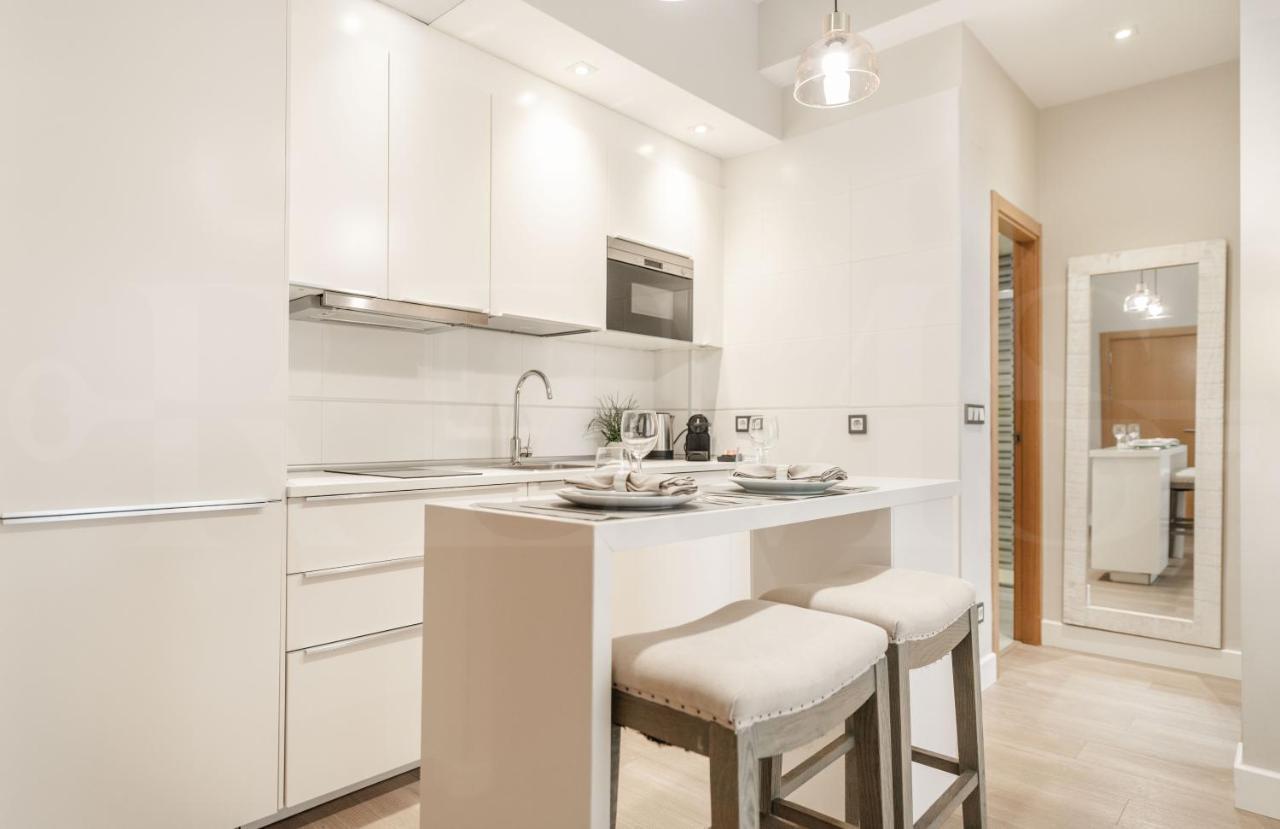 Cozy With Parking In The Center By Rems * Malaga
