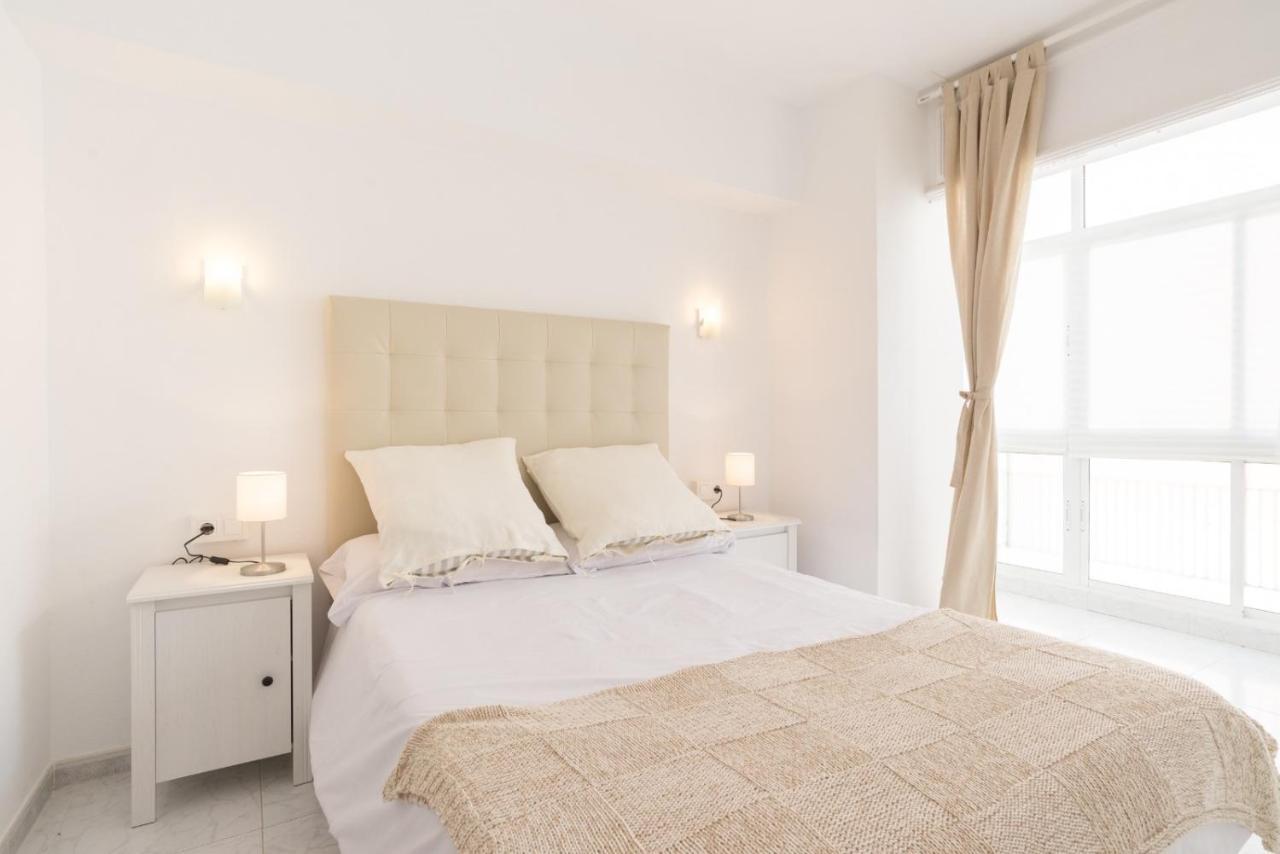 Apartment Bright Beachfront *