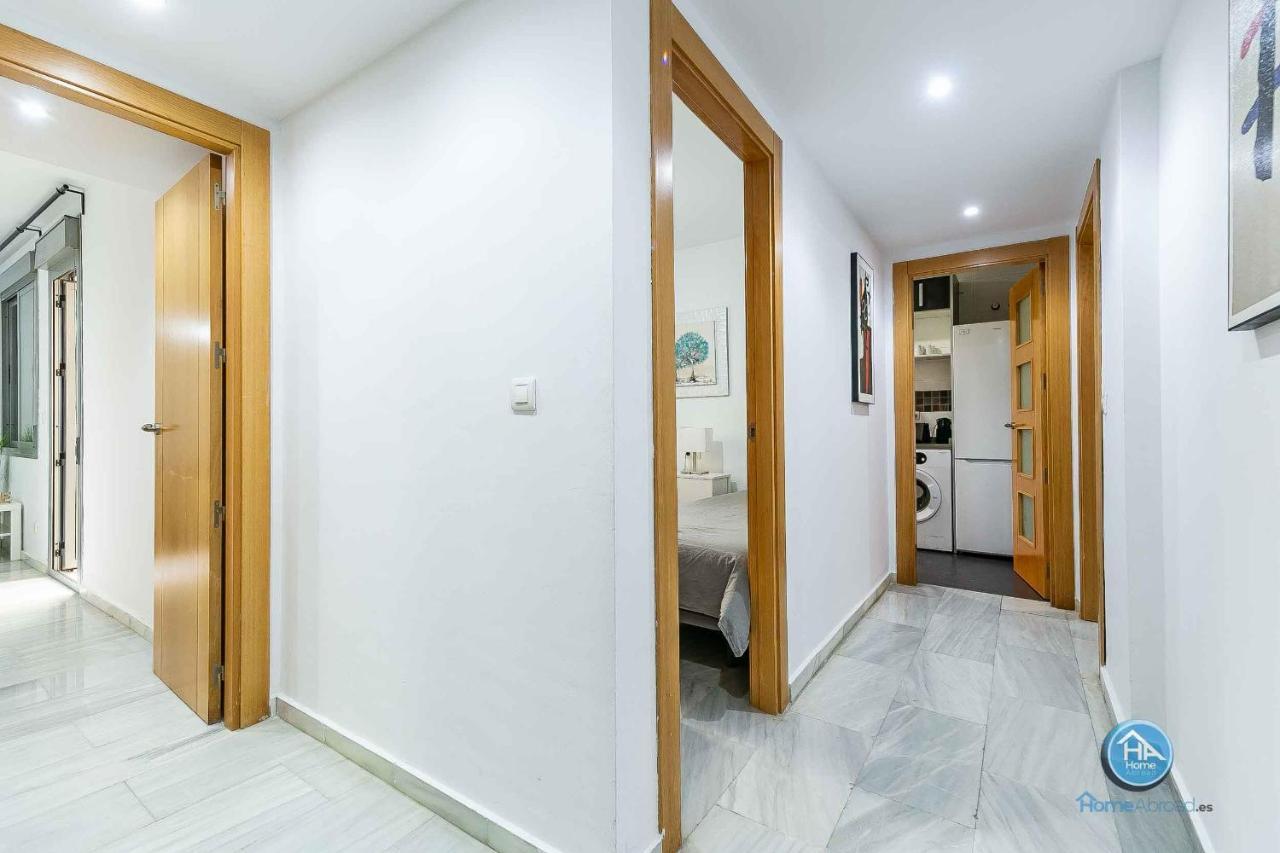 Apartment Bajo Urbano Boutique En Carlos Haya Con Terraza Y Parking *