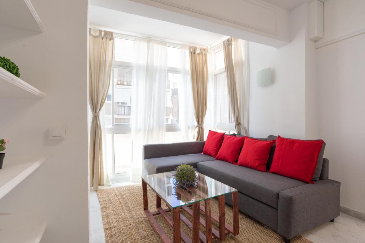Apartment Bright Beachfront