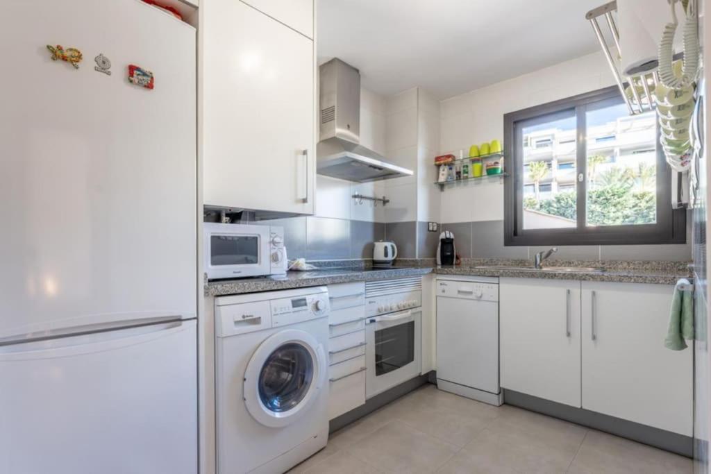 Ct 215 - Cala Blanca - Mijas Costa Apartment