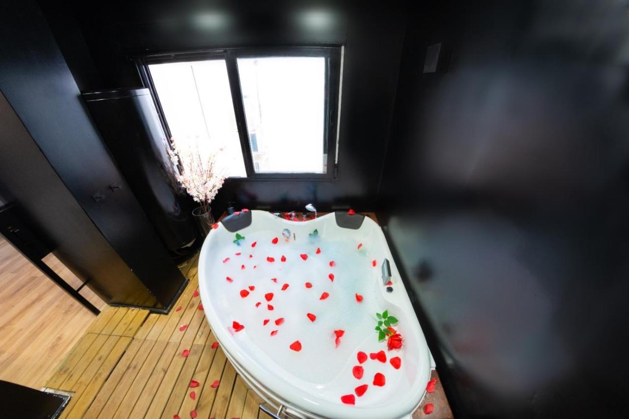 Modern Haven For Urban Explorers By Rems * Málaga