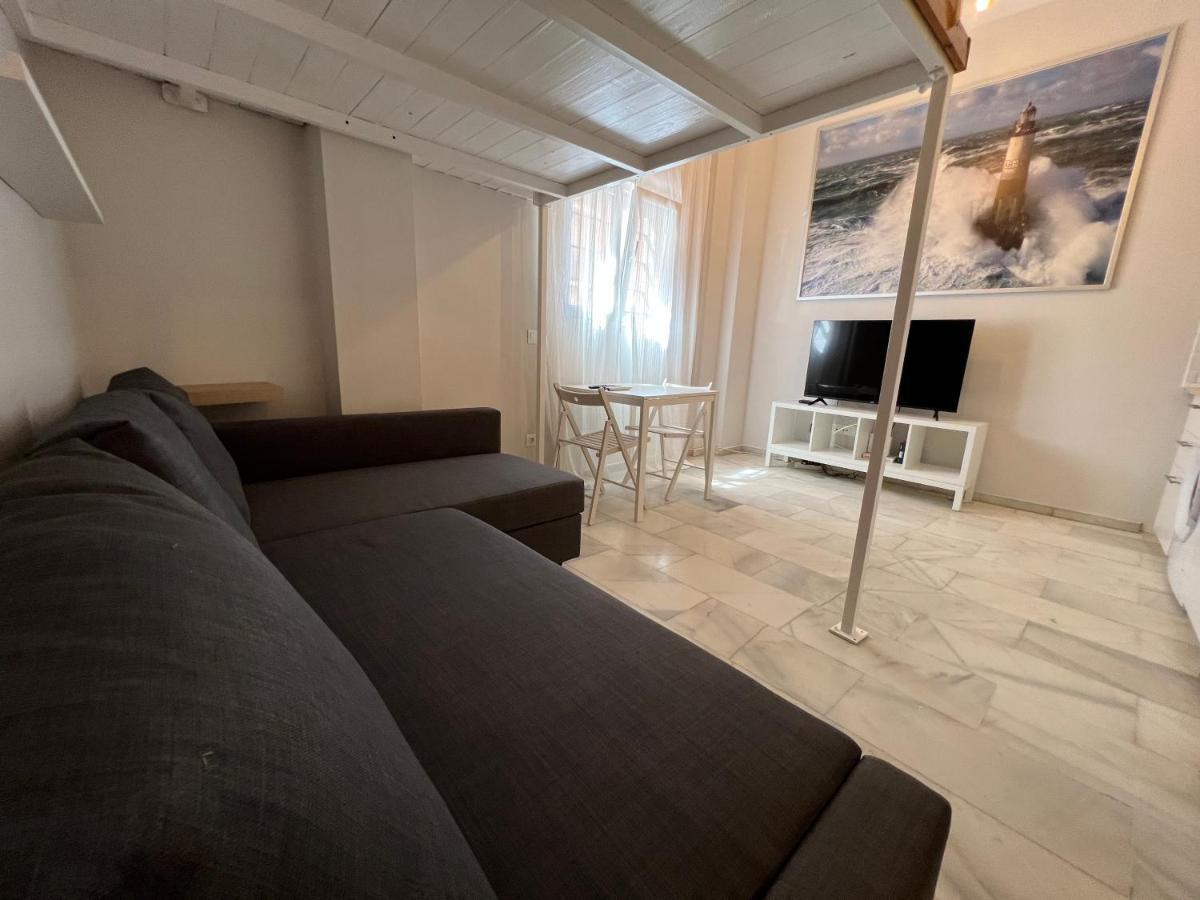 Genuar Center 4 Apartment *