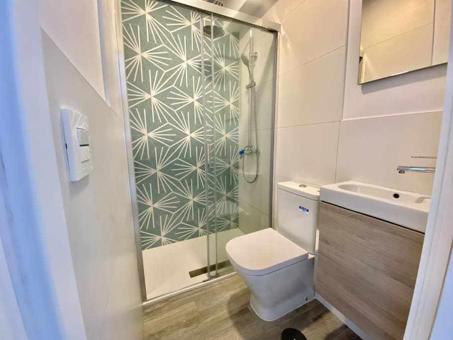 Balneario Estudio Con Terraza Playa A 400m Malaga