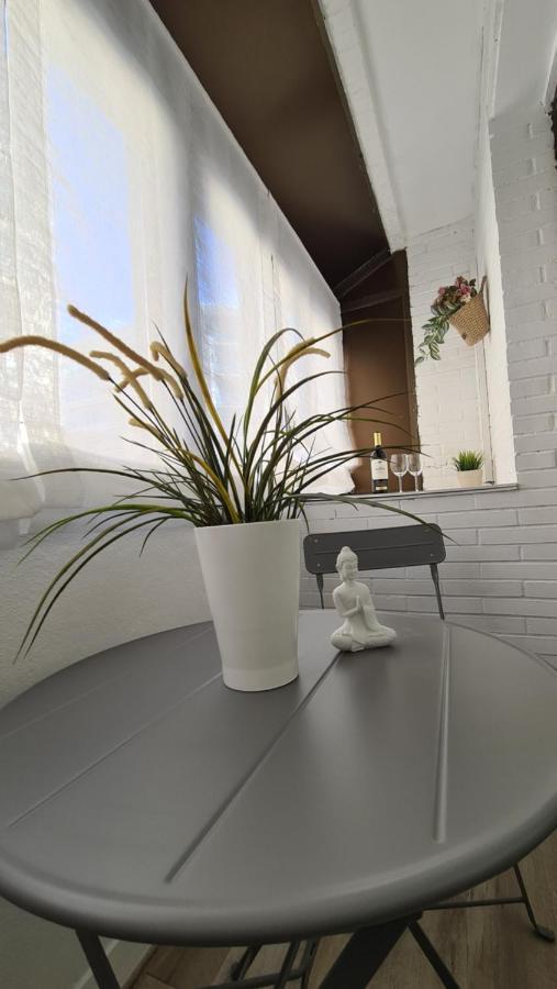 Apartment Vacacional Buyma - Parking Privado -gratuito- Málaga