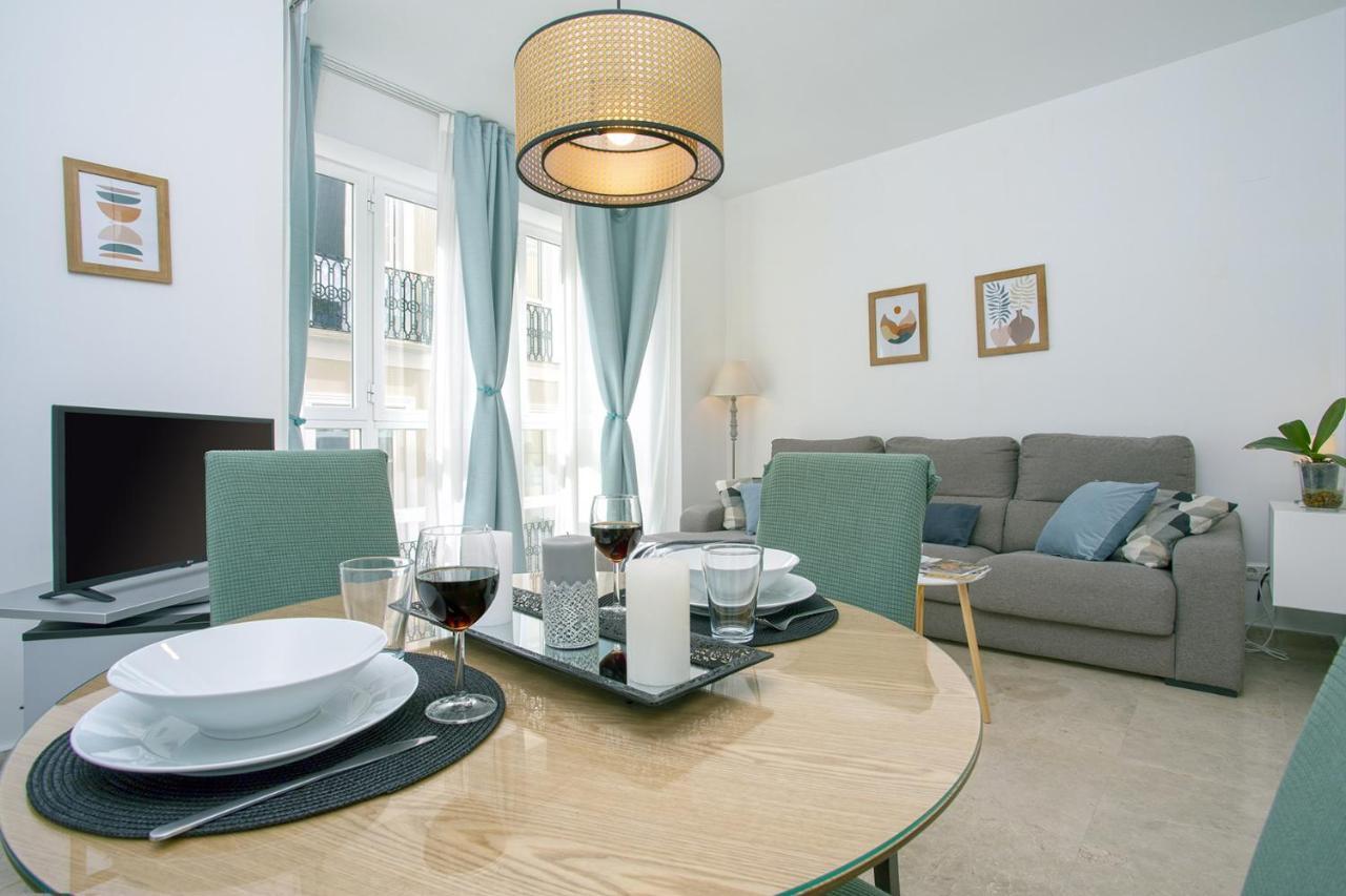 -malagasunapts-central Historic Heart Apartment *