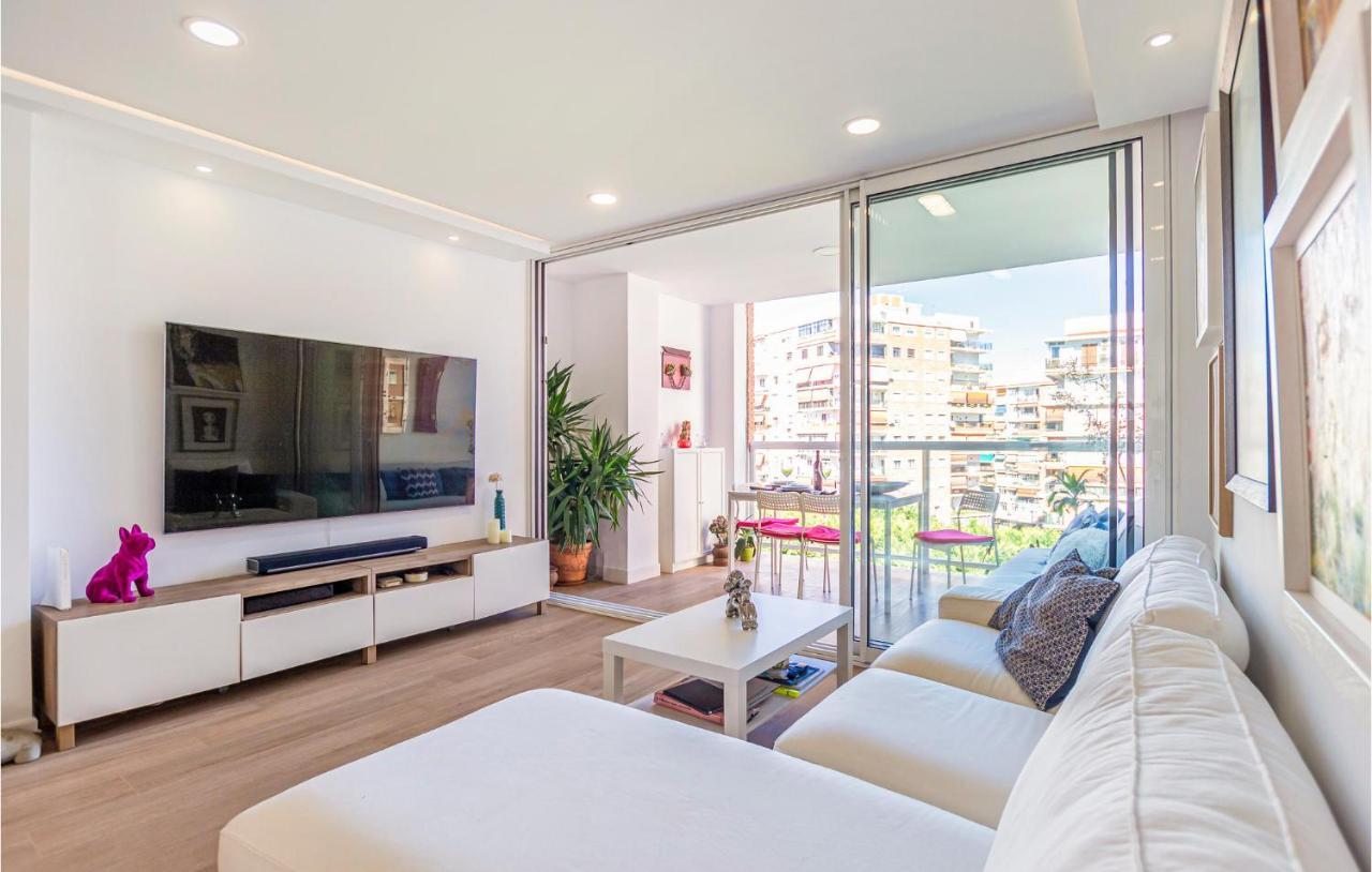 3 Bedroom Beautiful In Apartment *