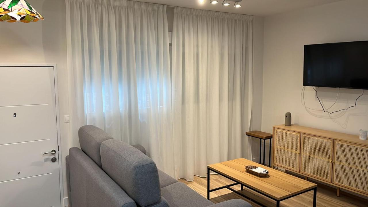 Apartment Duplex Picasso Cervantes 8 *